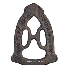 Antique WH Howell Co. Geneva Ill Raised Ironing Iron Trivet Pot stand Wall Décor